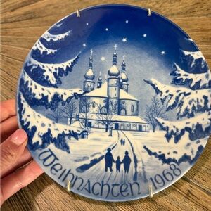 Vintage 1968 Plate Bareuther Bavaria winter scene German Blue White with hanger